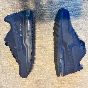 Midnight Navy Nike Men's Air Max Size 12
